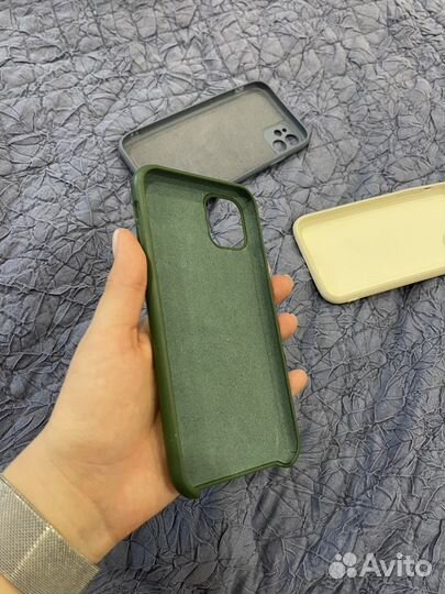 Чехол на iPhone 11