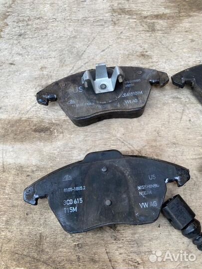 Передние колодки Volkswagen passat B6