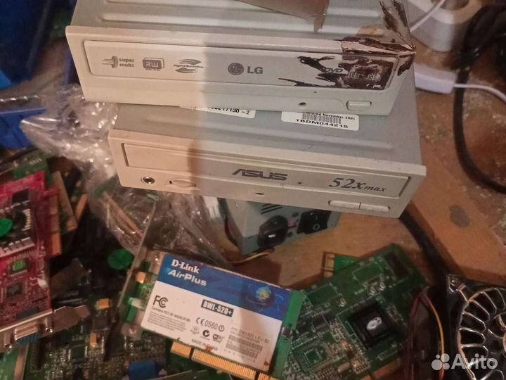 Видеокарта, cd rom, сетевые карты, оперативная пам