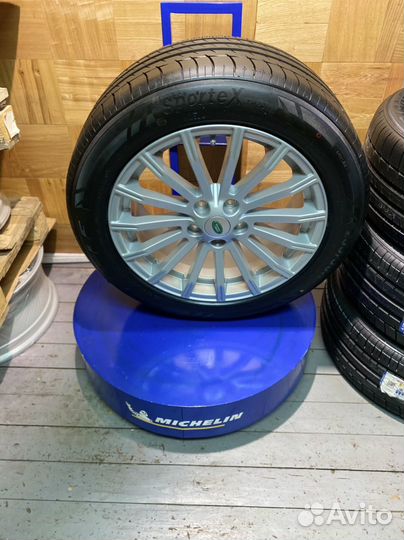 Колеса r19 для Range Rover Sport летние