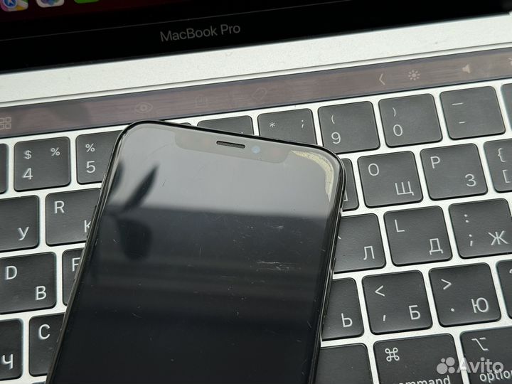 iPhone X, 256 ГБ