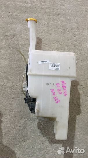 Бачок омывателя Mazda 6 1