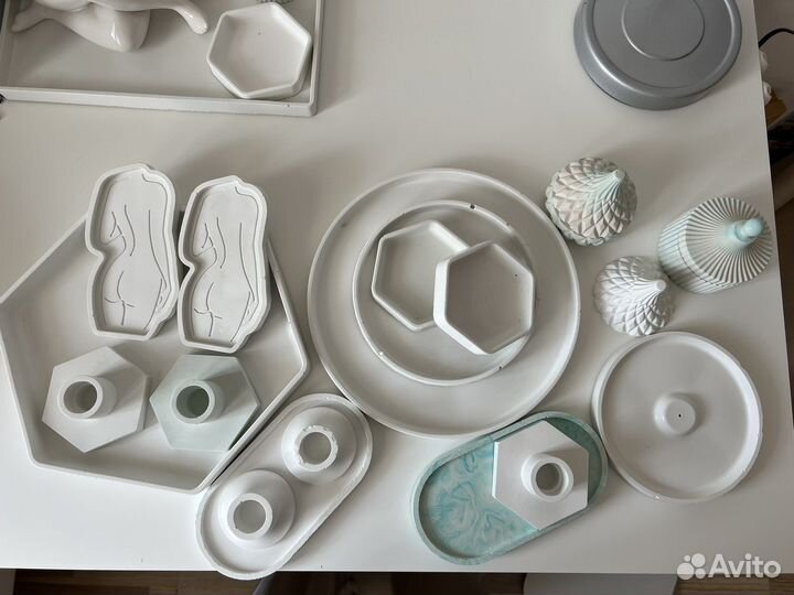 Гипсовый декор. шкатулки, подставки, подсвечники