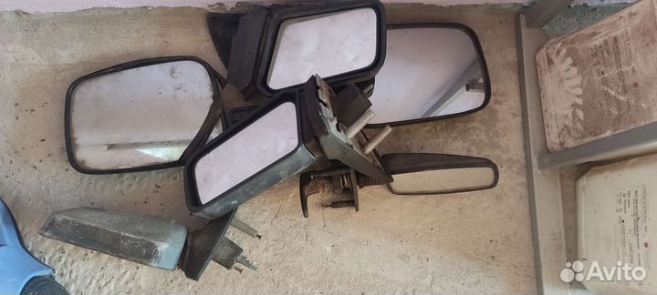 Автомобильное зеркало