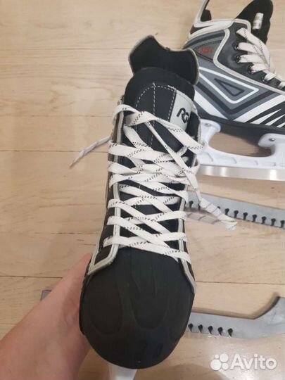 Коньки хоккейные детские 36