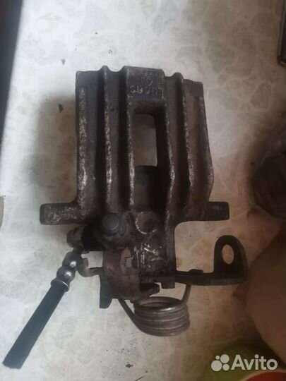 Левый и правый супорт ауди а6 с5 /пасад б5