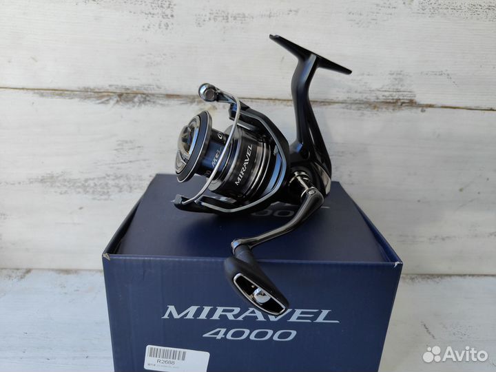 Shimano Nasci 21 4000, Sahara 22 3000