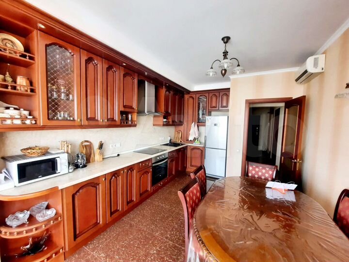 2-к. квартира, 86 м², 4/16 эт.