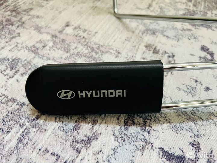 Вешалка для одежды на подголовник для Hyundai