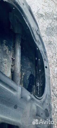 Продам дверь на Hyundai Tiburon (Хендай Тибурон)