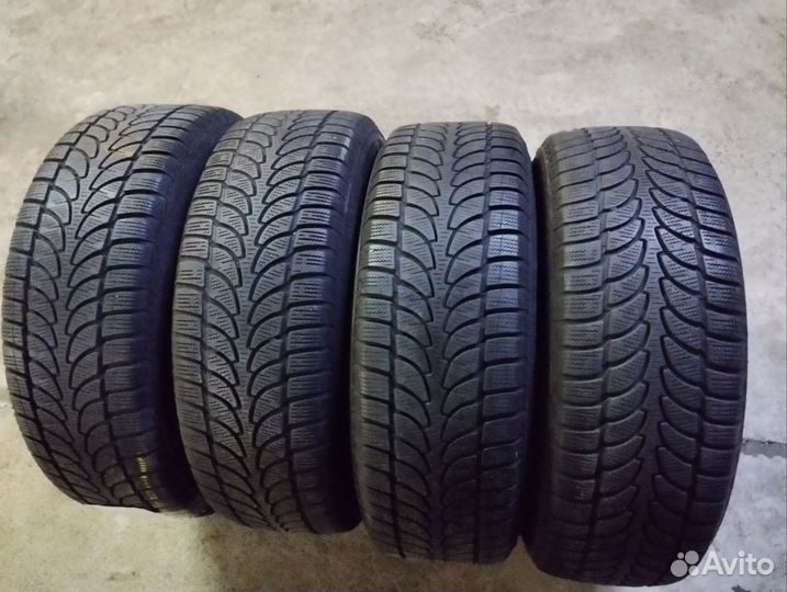Bridgestone Blizzak LM-80 Evo 235/65 R17