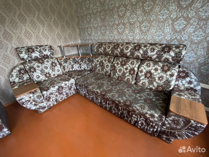 Угловой диван бу