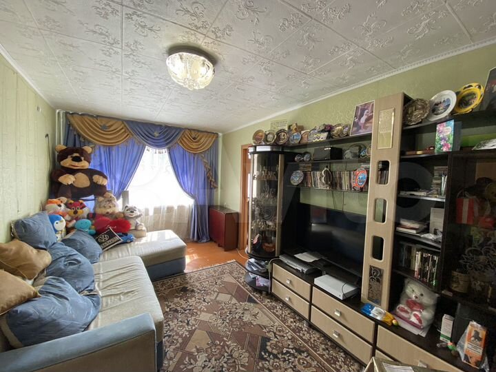 2-к. квартира, 42 м², 3/5 эт.