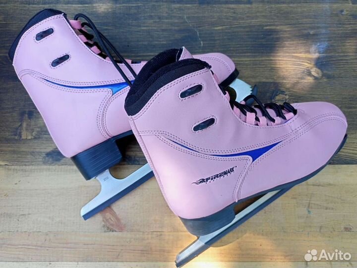 Коньки фигурные женские 38 размер