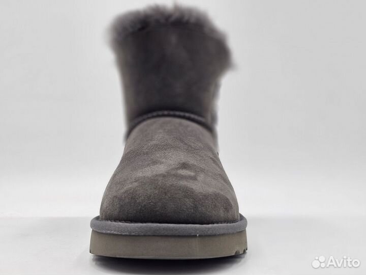 Ugg Bailey Zip Mini