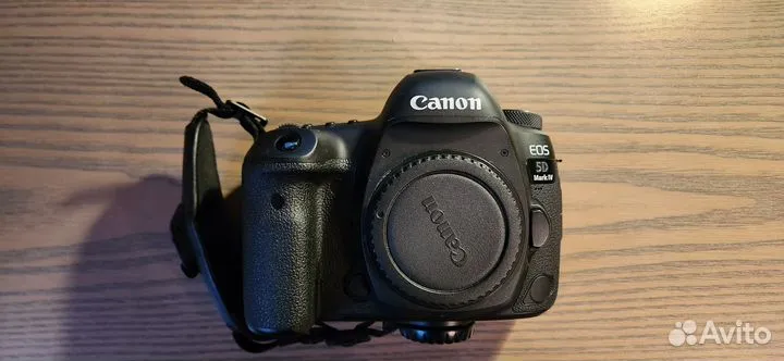 Зеркальный фотоаппарат Canon EOS 5D Mark IV (Body