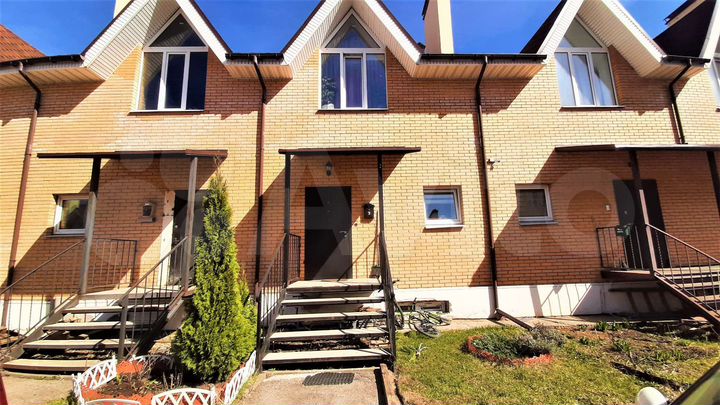 Дом 156 м² на участке 1 сот.