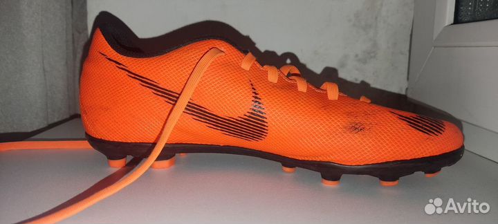 Футбольные бутсы nike mercurial