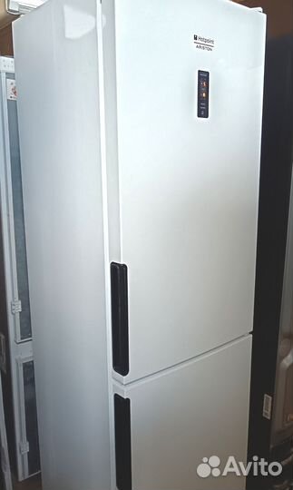 Холодильник Hotnoin Ariston