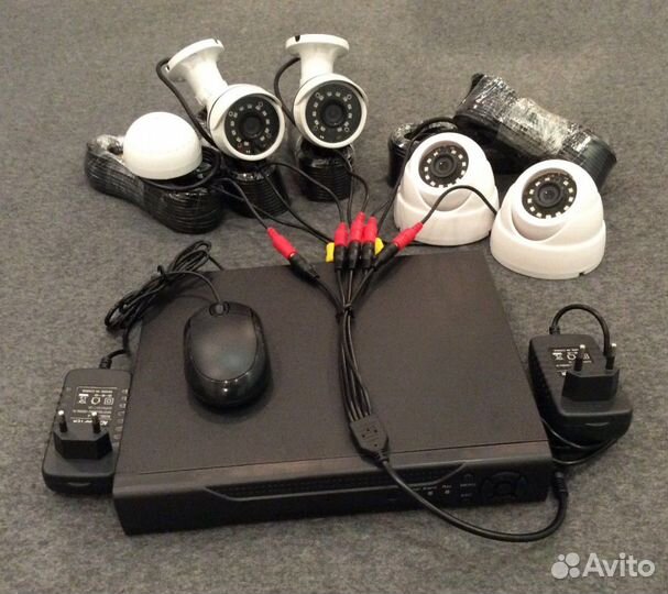 4 камеры комплект видеонаблюдения с HDD