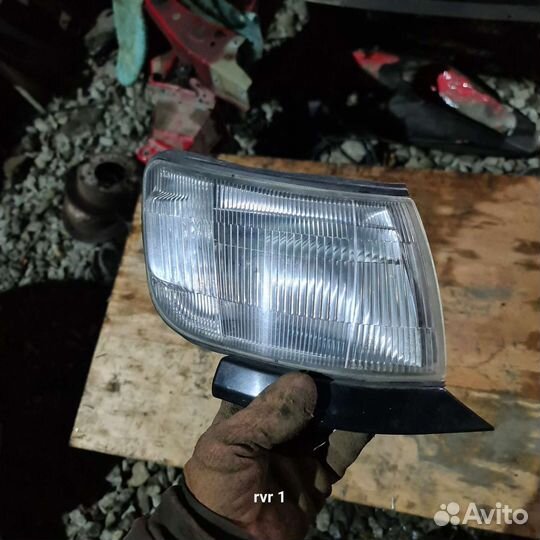 Правый поворотник Mitsubishi rvr