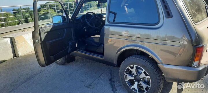 LADA 4x4 (Нива) 1.7 МТ, 2021, 15 000 км