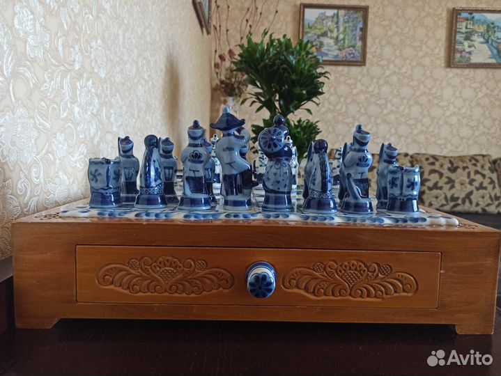 Фарфор. Шахматы. Гаранин. Статуэтка. RAR