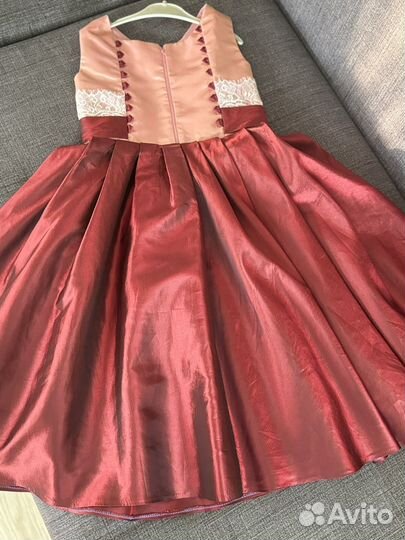 Нарядное платье для девочки