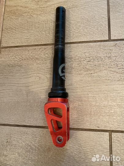 Вилка для трюкового самоката