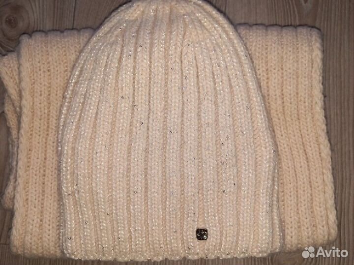 Комплект шапка и снуд женский