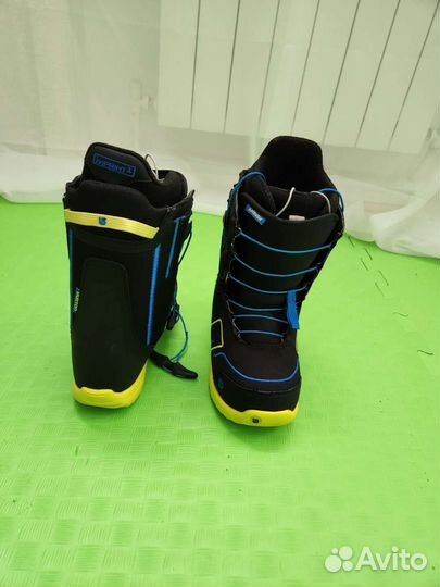 Детские сноубордические ботинки burton