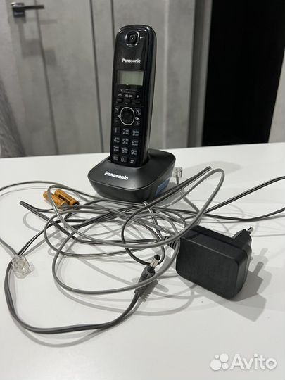 Радиотелефон Panasonic KX-tg1611ru