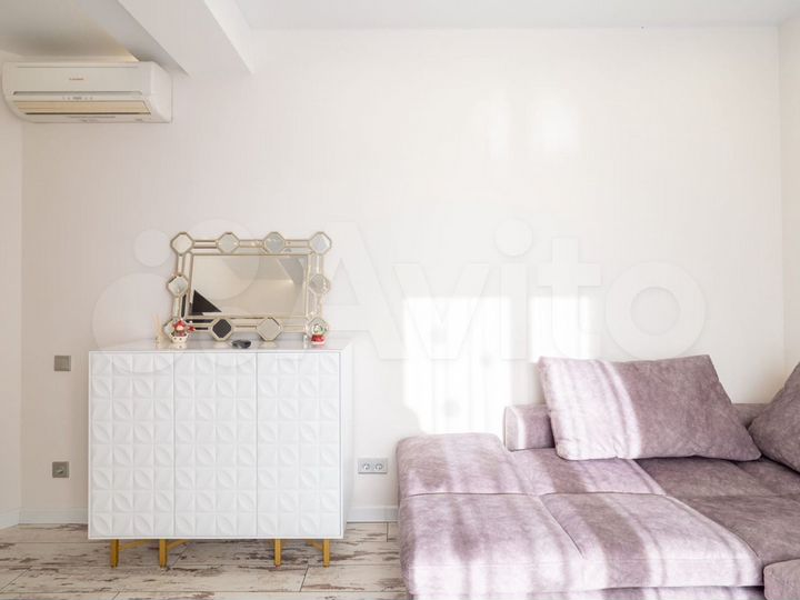 2-к. квартира, 50 м², 3/3 эт.