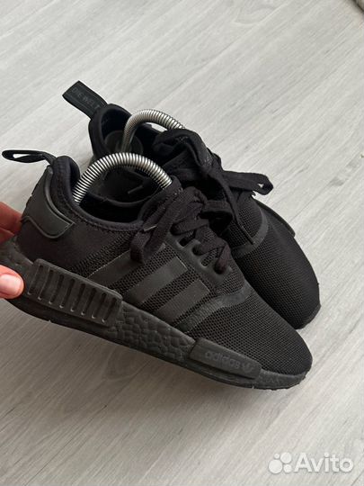 Кроссовки adidas nmd black