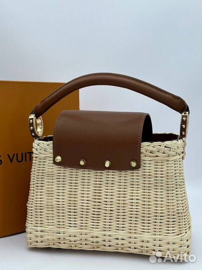 Плетеная сумка louis vuitton capucines bb