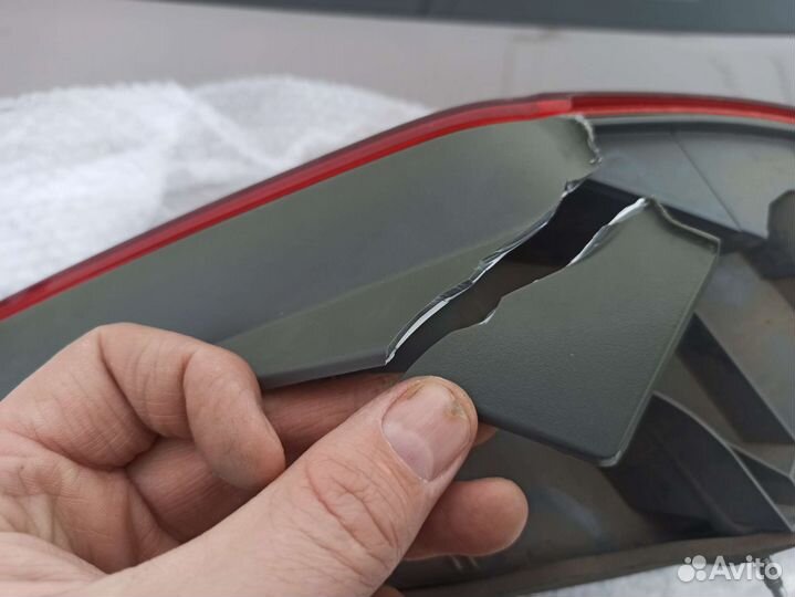 Задняя левая фара Solaris 1