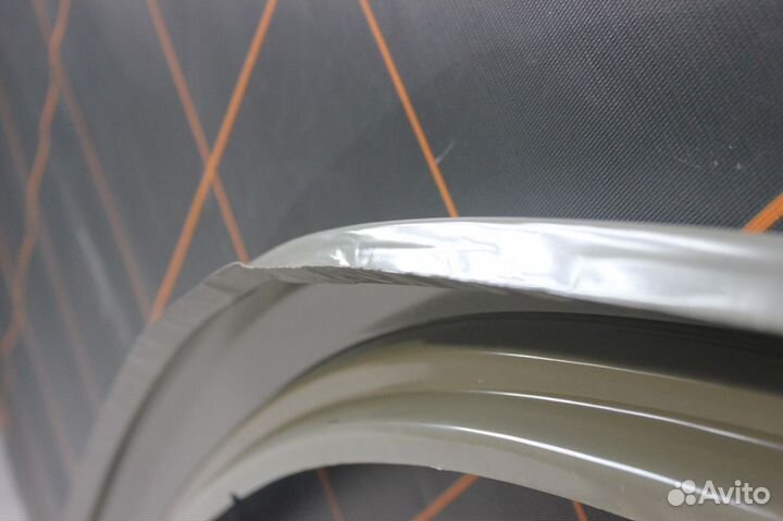 Боковина кузова левая - Geely MK