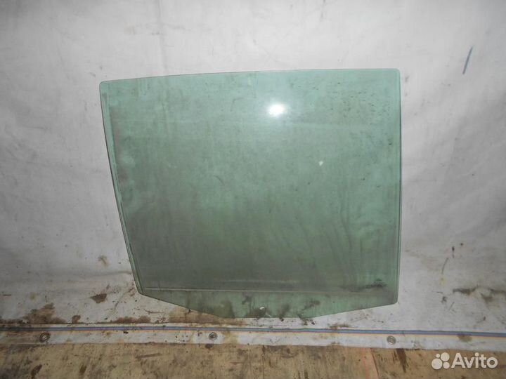 Стекло двери задней правой Ford Fusion (2002-2012)