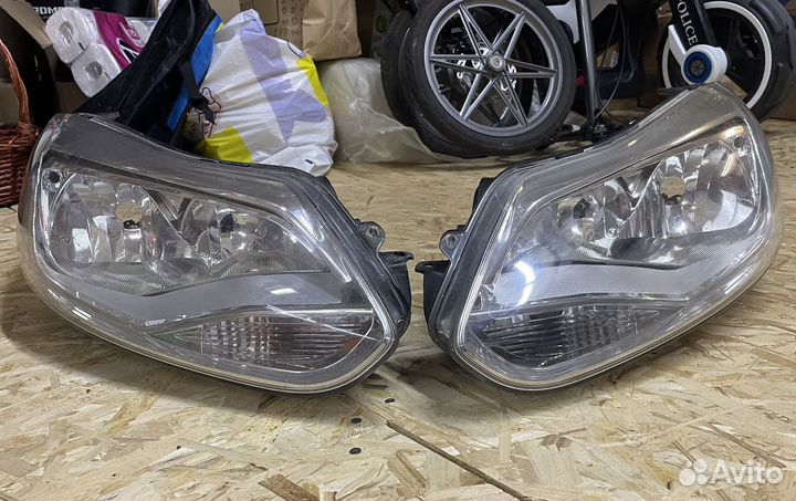 Фары Ford Focus 3 дорестайлинг