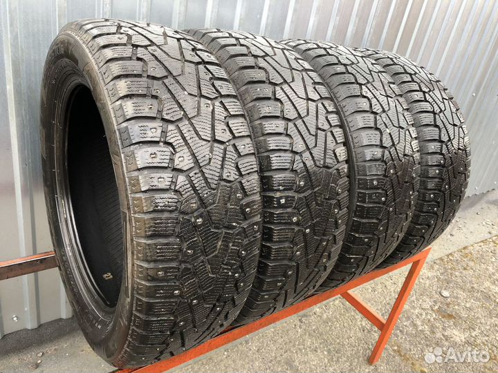 Pirelli Ice Zero 205/55 R16