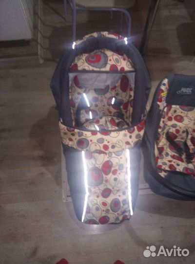 Продам коляску 3 в 1