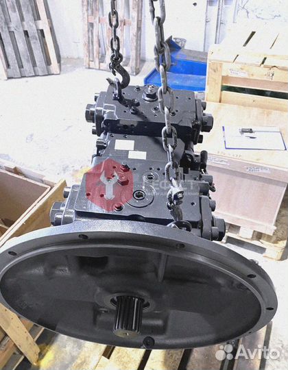 Гидравлический насос Komatsu PC300-8M0