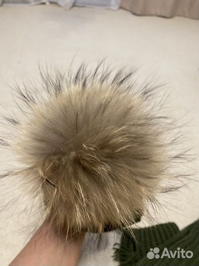 Продам вязаный комплект ручной работы