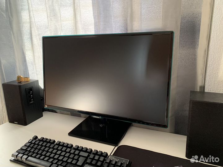 Монитор Samsung 27 дюймов
