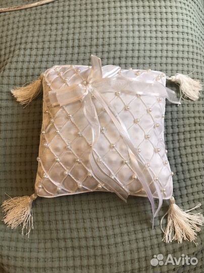 Подушка для свадебных колец