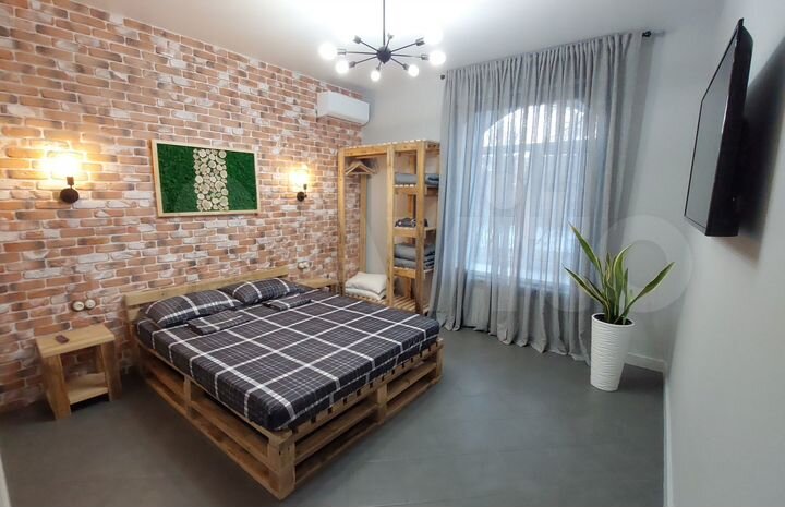 3-к. квартира, 70 м², 1/3 эт.