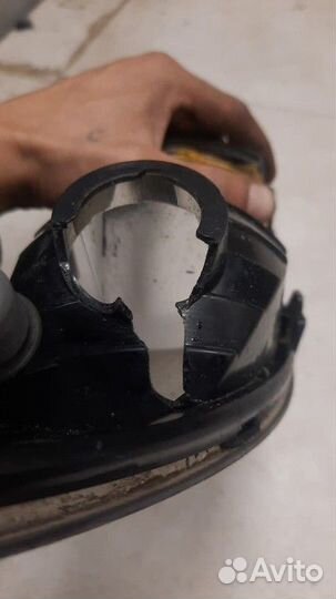 Фара противотуманная левая