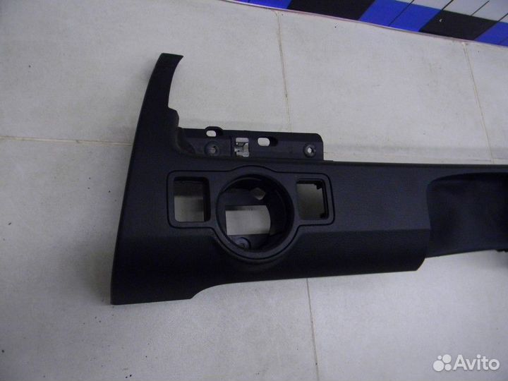 Накладка (кузов внутри) Passat B6 2005-2010