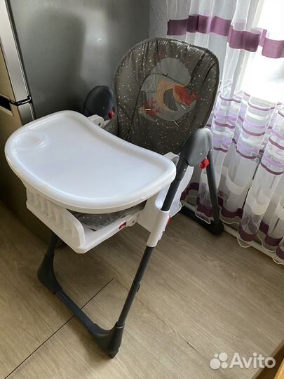 Детский стульчик для кормления