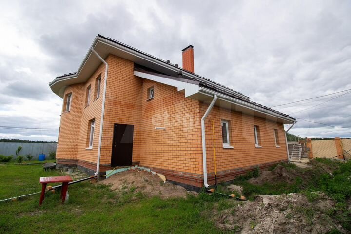 Дом 360 м² на участке 10,6 сот.